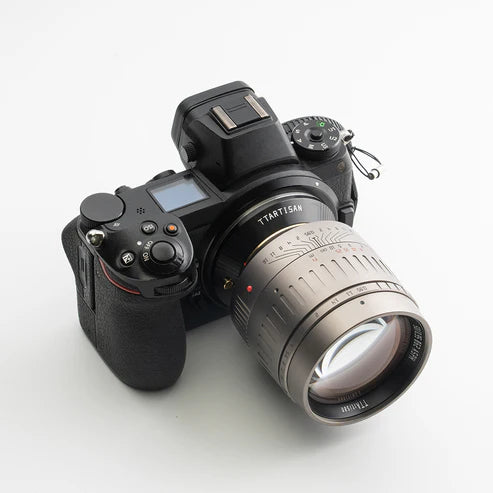 Leica M-mount Lens Adapter